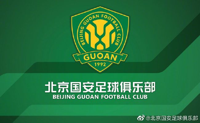 ”虽然彼时国内还没有任何一部以聋人群体为主角的电影，但沙漠和爱奇艺都看到了这一题材的社会价值和特殊意义，双方一拍即合便开启了长达三年多的合作，通过扎实的剧本打磨和拍摄制作，最终让《不说话的爱》得以与观众见面。